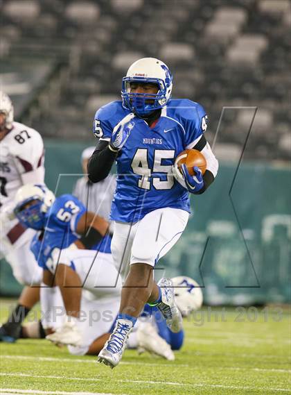 Thumbnail 2 in Ridgewood vs. Montclair (NJSIAA North 1 Group 5 Final) photogallery.