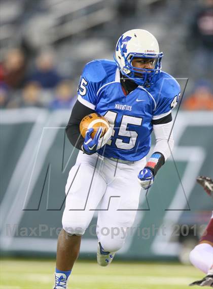 Thumbnail 3 in Ridgewood vs. Montclair (NJSIAA North 1 Group 5 Final) photogallery.