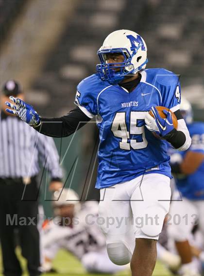 Thumbnail 2 in Ridgewood vs. Montclair (NJSIAA North 1 Group 5 Final) photogallery.