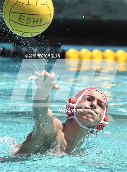 Thumbnail 3 in Fullerton vs.St. John Bosco (Weisz Tournament) photogallery.