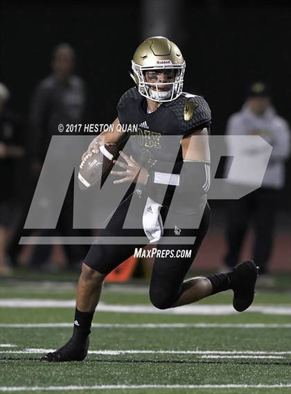 Thumbnail 1 in Mission Viejo vs. Long Beach Poly photogallery.