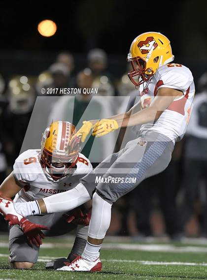 Thumbnail 1 in Mission Viejo vs. Long Beach Poly photogallery.