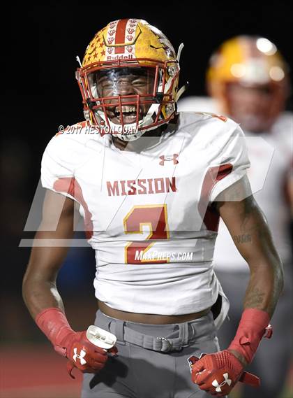 Thumbnail 2 in Mission Viejo vs. Long Beach Poly photogallery.