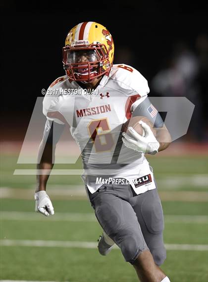 Thumbnail 2 in Mission Viejo vs. Long Beach Poly photogallery.