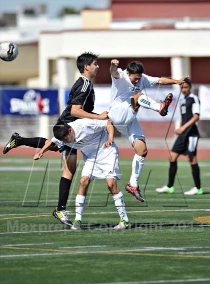 Thumbnail 3 in Saddleback vs. San Jacinto (CIF SS D5 Final) photogallery.