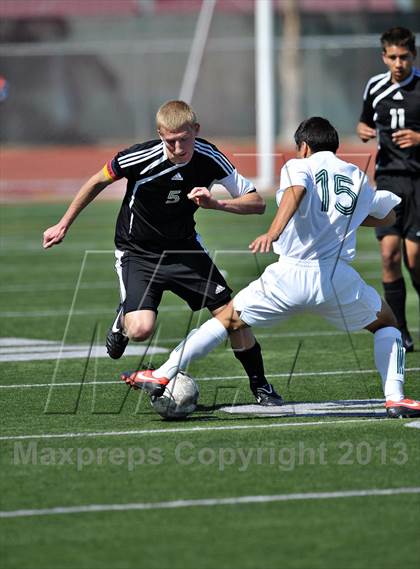 Thumbnail 3 in Saddleback vs. San Jacinto (CIF SS D5 Final) photogallery.