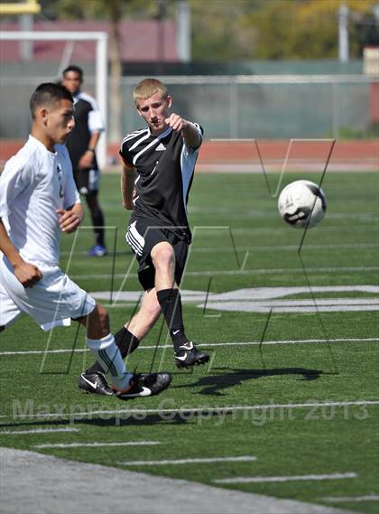 Thumbnail 1 in Saddleback vs. San Jacinto (CIF SS D5 Final) photogallery.