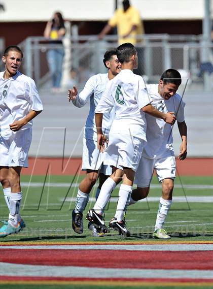 Thumbnail 3 in Saddleback vs. San Jacinto (CIF SS D5 Final) photogallery.