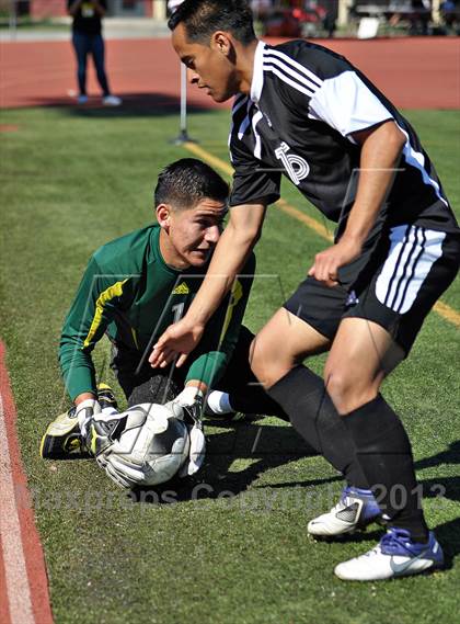 Thumbnail 3 in Saddleback vs. San Jacinto (CIF SS D5 Final) photogallery.