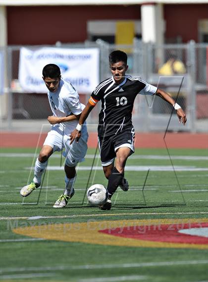 Thumbnail 2 in Saddleback vs. San Jacinto (CIF SS D5 Final) photogallery.