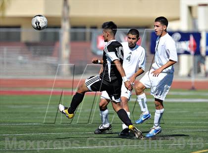 Thumbnail 2 in Saddleback vs. San Jacinto (CIF SS D5 Final) photogallery.