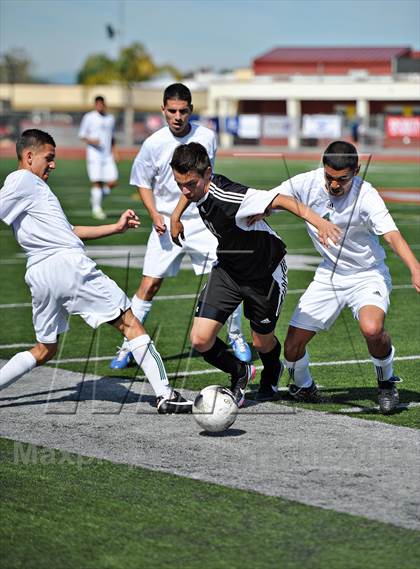 Thumbnail 3 in Saddleback vs. San Jacinto (CIF SS D5 Final) photogallery.