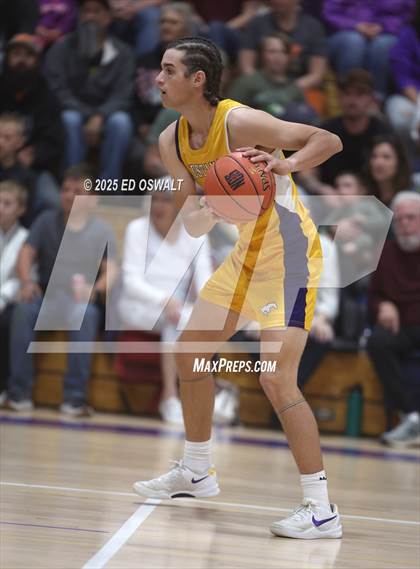 Thumbnail 1 in St. Patrick-St. Vincent @ Middletown (CIF NCS D4 Semifinal) photogallery.