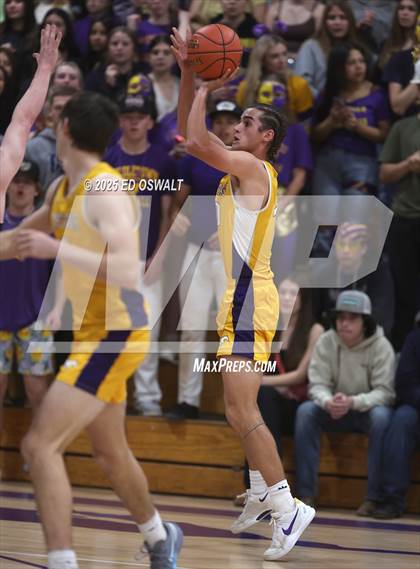 Thumbnail 1 in St. Patrick-St. Vincent @ Middletown (CIF NCS D4 Semifinal) photogallery.