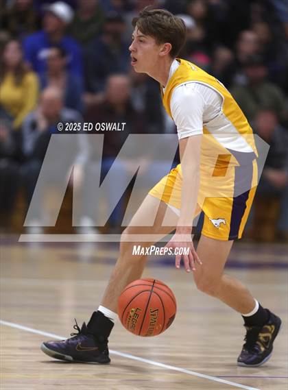 Thumbnail 3 in St. Patrick-St. Vincent @ Middletown (CIF NCS D4 Semifinal) photogallery.