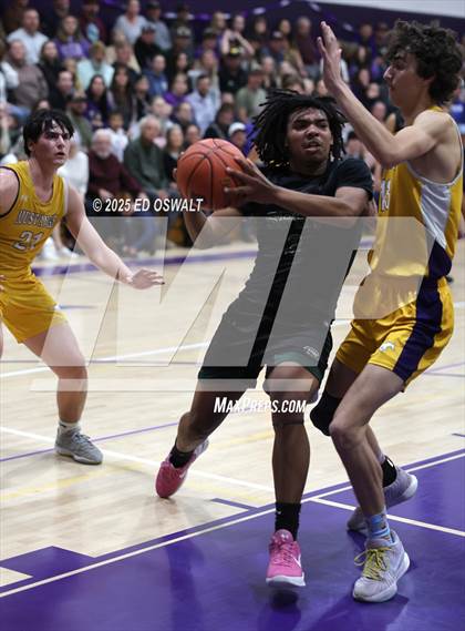 Thumbnail 2 in St. Patrick-St. Vincent @ Middletown (CIF NCS D4 Semifinal) photogallery.