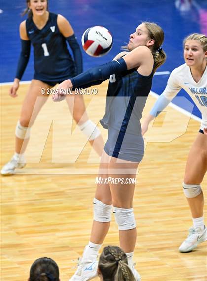 Thumbnail 1 in Fossil Ridge vs. Valor Christian (CHSAA 5A Semi-Final) photogallery.