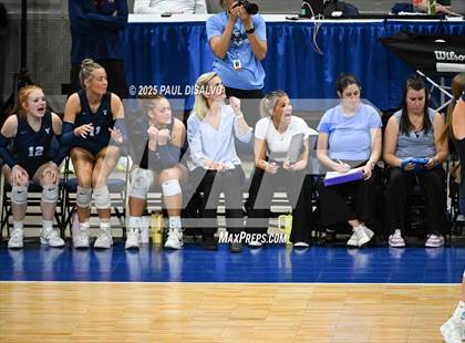 Thumbnail 3 in Fossil Ridge vs. Valor Christian (CHSAA 5A Semi-Final) photogallery.