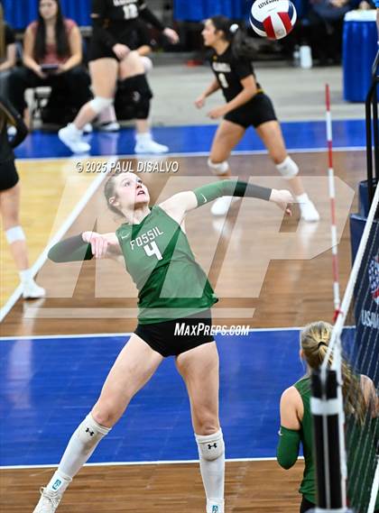 Thumbnail 2 in Fossil Ridge vs. Valor Christian (CHSAA 5A Semi-Final) photogallery.