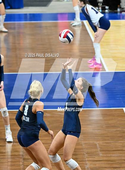 Thumbnail 3 in Fossil Ridge vs. Valor Christian (CHSAA 5A Semi-Final) photogallery.