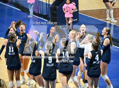 Thumbnail 2 in Fossil Ridge vs. Valor Christian (CHSAA 5A Semi-Final) photogallery.