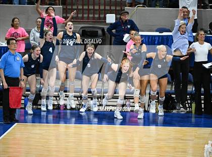 Thumbnail 2 in Fossil Ridge vs. Valor Christian (CHSAA 5A Semi-Final) photogallery.