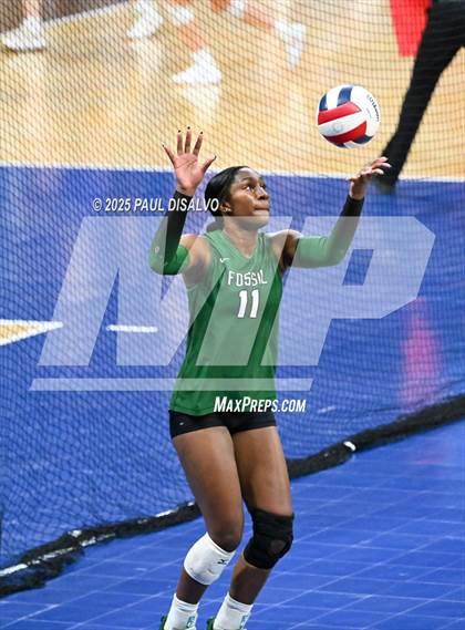 Thumbnail 1 in Fossil Ridge vs. Valor Christian (CHSAA 5A Semi-Final) photogallery.