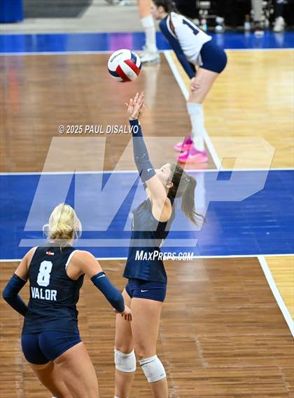 Thumbnail 2 in Fossil Ridge vs. Valor Christian (CHSAA 5A Semi-Final) photogallery.