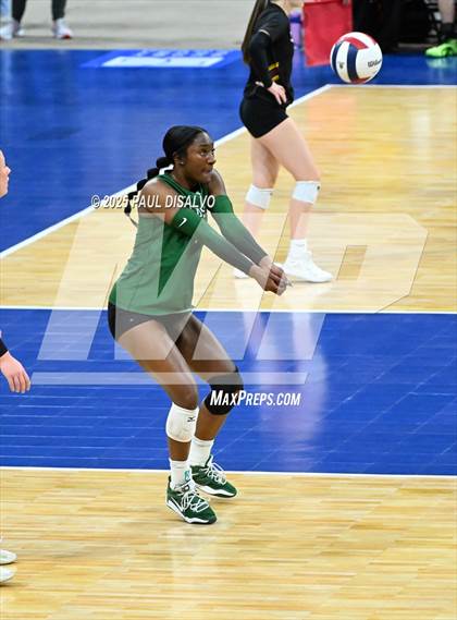 Thumbnail 3 in Fossil Ridge vs. Valor Christian (CHSAA 5A Semi-Final) photogallery.