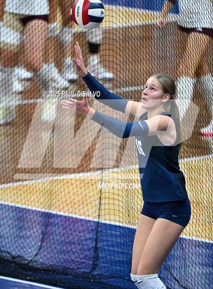 Thumbnail 3 in Fossil Ridge vs. Valor Christian (CHSAA 5A Semi-Final) photogallery.