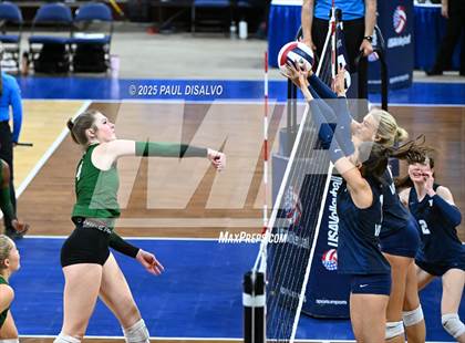 Thumbnail 1 in Fossil Ridge vs. Valor Christian (CHSAA 5A Semi-Final) photogallery.