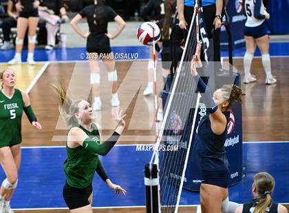 Thumbnail 3 in Fossil Ridge vs. Valor Christian (CHSAA 5A Semi-Final) photogallery.