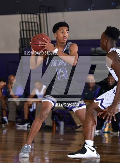 Thumbnail 3 in Bradshaw Christian vs. Sacramento (St. Hope Elite Classic) photogallery.