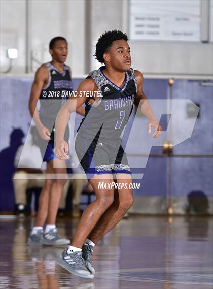 Thumbnail 2 in Bradshaw Christian vs. Sacramento (St. Hope Elite Classic) photogallery.