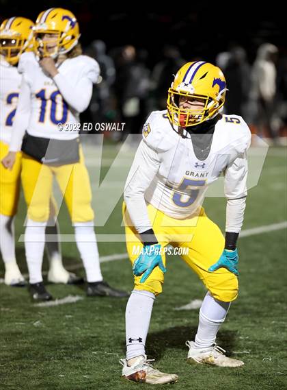 Thumbnail 1 in Grant @ El Cerrito (CIF Division III-AA NorCal Championship) photogallery.