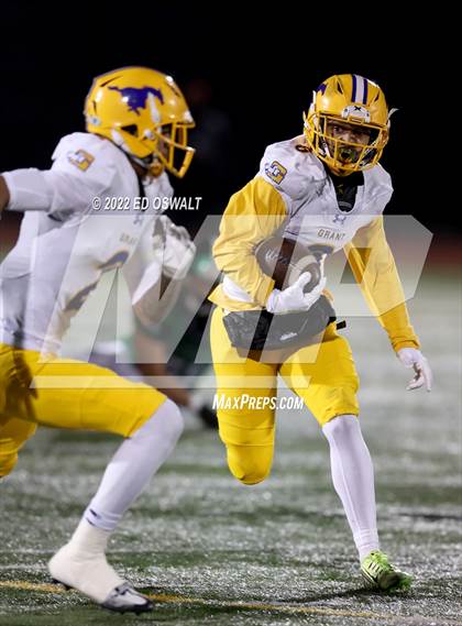 Thumbnail 1 in Grant @ El Cerrito (CIF Division III-AA NorCal Championship) photogallery.