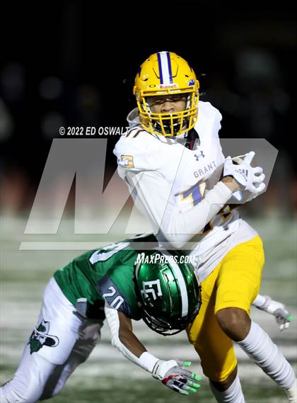 Thumbnail 2 in Grant @ El Cerrito (CIF Division III-AA NorCal Championship) photogallery.