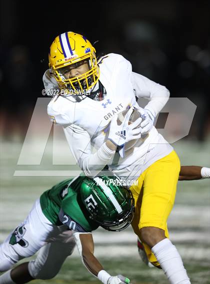 Thumbnail 3 in Grant @ El Cerrito (CIF Division III-AA NorCal Championship) photogallery.