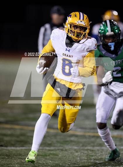 Thumbnail 2 in Grant @ El Cerrito (CIF Division III-AA NorCal Championship) photogallery.