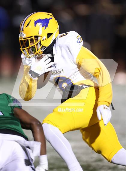 Thumbnail 3 in Grant @ El Cerrito (CIF Division III-AA NorCal Championship) photogallery.