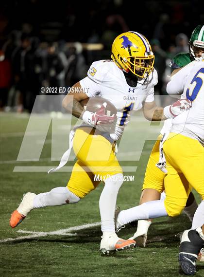 Thumbnail 2 in Grant @ El Cerrito (CIF Division III-AA NorCal Championship) photogallery.