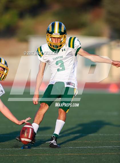 Thumbnail 2 in Canyon @ Moorpark photogallery.