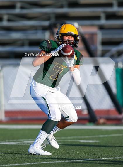 Thumbnail 3 in Canyon @ Moorpark photogallery.