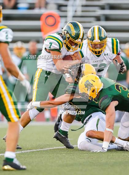 Thumbnail 2 in Canyon @ Moorpark photogallery.