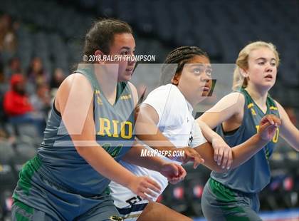 Thumbnail 2 in Rio Americano vs. Elk Grove (@ Golden 1) photogallery.