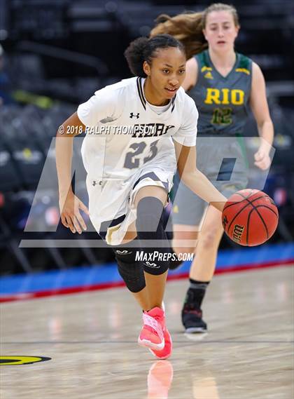 Thumbnail 1 in Rio Americano vs. Elk Grove (@ Golden 1) photogallery.