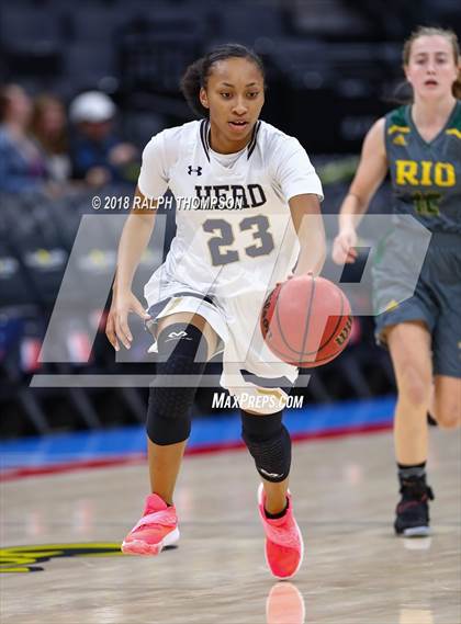 Thumbnail 2 in Rio Americano vs. Elk Grove (@ Golden 1) photogallery.