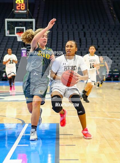 Thumbnail 2 in Rio Americano vs. Elk Grove (@ Golden 1) photogallery.