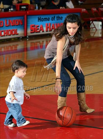Thumbnail 2 in Fairfax vs. Cathedral (Pacific Shores Tournament) photogallery.