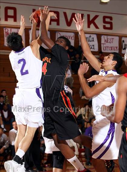 Thumbnail 2 in Fairfax vs. Cathedral (Pacific Shores Tournament) photogallery.